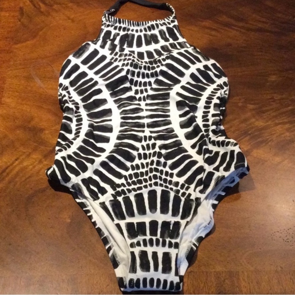 TRINA TURK "Algiers" high neck halter one piece Swimsuit 12 animal zebra print - Picture 9 of 15